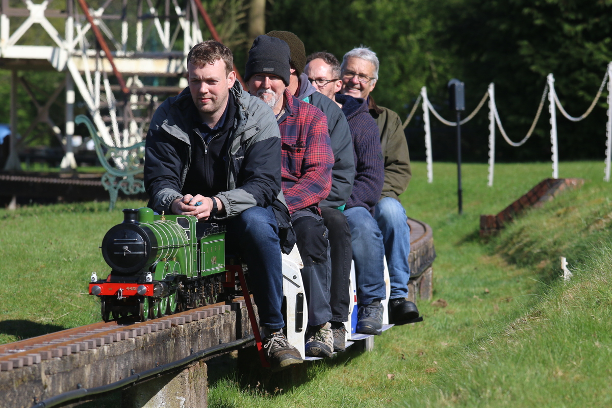 5" LNER C1 on express passenger service